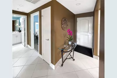 2080 W 1st St #304, Fort Myers, FL 33901 - Photo 4