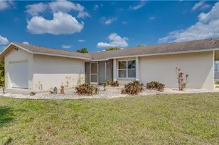 19 NE 20th Pl, Cape Coral, FL 33909 - Photo 1