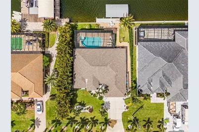 2207 SW 52nd St, Cape Coral, FL 33914 - Photo 32