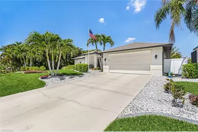 2207 SW 52nd St, Cape Coral, FL 33914 - Photo 4