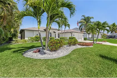 2207 SW 52nd St, Cape Coral, FL 33914 - Photo 2