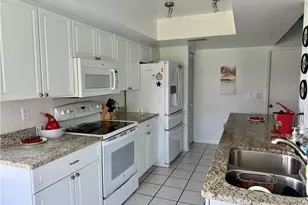3431 Clubview Dr, North Fort Myers, FL 33917 - Photo 4