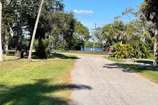 215 Delray Ave, Fort Myers, FL 33905 - Photo 20