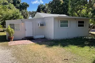 215 Delray Ave, Fort Myers, FL 33905 - Photo 1