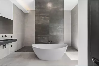 6 NW 32nd Pl, Cape Coral, FL 33993 - Photo 22