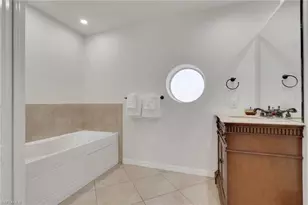 2562 SW 27th Pl, Cape Coral, FL 33914 - Photo 18