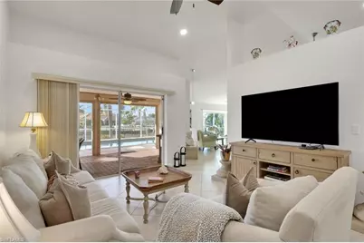 2562 SW 27th Pl, Cape Coral, FL 33914 - Photo 4