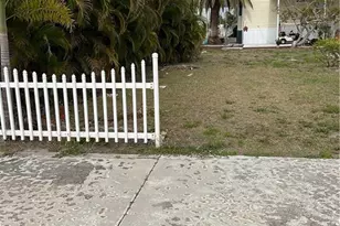 5012 Flamingo Dr, Saint James City, FL 33956 - Photo 10