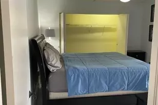 12481 McGregor Blvd, Fort Myers, FL 33919 - Photo 8