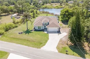 638 Parkdale Blvd, Lehigh Acres, FL 33974 - Photo 2
