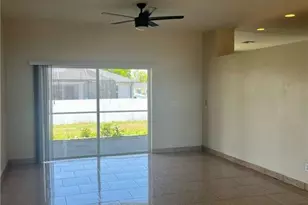 17 NE 11th Ln, Cape Coral, FL 33909 - Photo 4