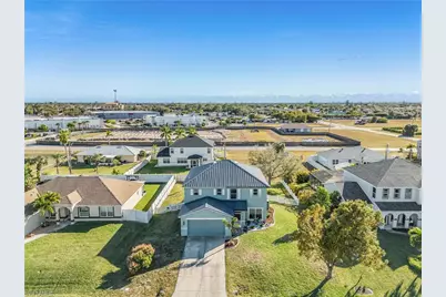 1422 NE 9th Ter, Cape Coral, FL 33909 - Photo 24