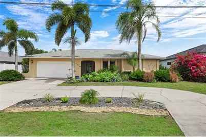 713 SW 39th Ter, Cape Coral, FL 33914 - Photo 2