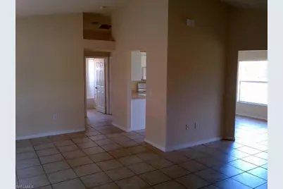 622 Grant Ave, Lehigh Acres, FL 33972 - Photo 4