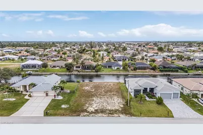 1426 SW 28th St, Cape Coral, FL 33914 - Photo 1