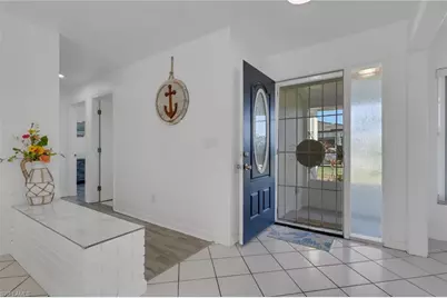 752 Coral Dr, Cape Coral, FL 33904 - Photo 4