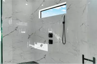 2 SE 20th Ct, Cape Coral, FL 33990 - Photo 28