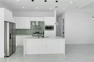 2 SE 20th Ct, Cape Coral, FL 33990 - Photo 16