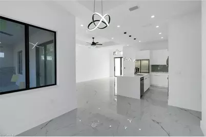 2 SE 20th Ct, Cape Coral, FL 33990 - Photo 12