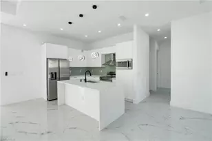 2 SE 20th Ct, Cape Coral, FL 33990 - Photo 18