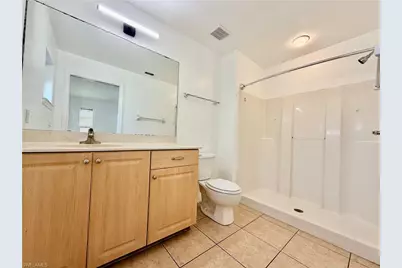 527 NE 24th Pl, Cape Coral, FL 33909 - Photo 12