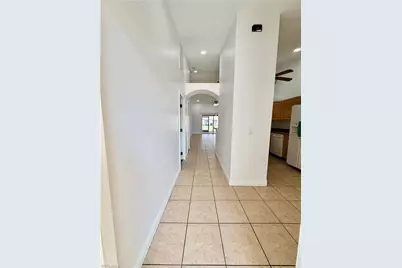 527 NE 24th Pl, Cape Coral, FL 33909 - Photo 4