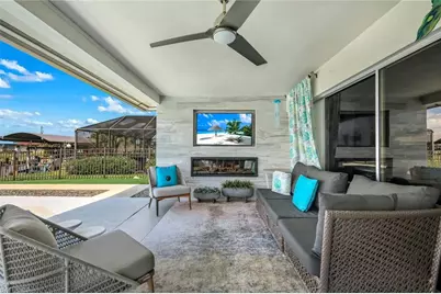 409 Tower Dr, Cape Coral, FL 33904 - Photo 8