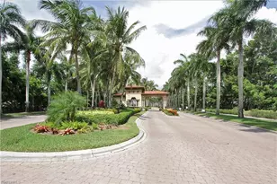 2738 Tiburon Blvd E, Naples, FL 34109 - Photo 2