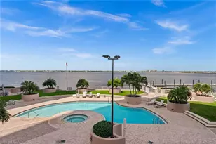 2090 W First St, Fort Myers, FL 33901 - Photo 44