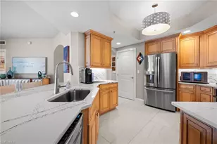 2090 W First St, Fort Myers, FL 33901 - Photo 18