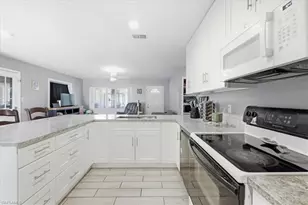 102 Crescent Lake Dr, North Fort Myers, FL 33917 - Photo 14