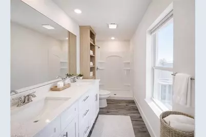 315 NW 18th Ter, Cape Coral, FL 33993 - Photo 16