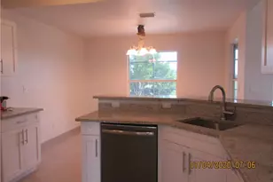 918 NE 13th St, Cape Coral, FL 33909 - Photo 28