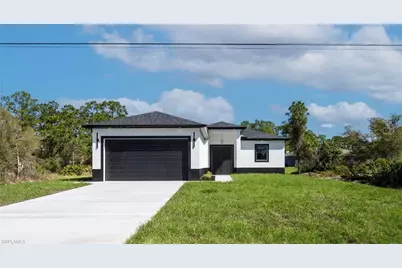 855 Calumet St E, Lehigh Acres, FL 33974 - Photo 1