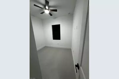 1037 Barcelona St E, Lehigh Acres, FL 33974 - Photo 14