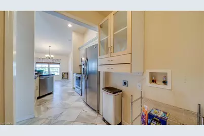1105 SW 2nd St, Cape Coral, FL 33991 - Photo 14