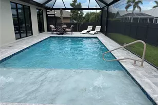 5014 SW 16th Pl, Cape Coral, FL 33914 - Photo 4