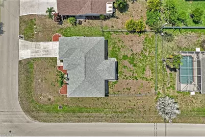 1913 NE 4th Ter, Cape Coral, FL 33909 - Photo 28