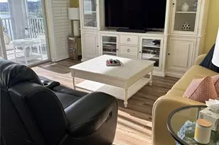 10361 Butterfly Palm Dr, Fort Myers, FL 33966 - Photo 4