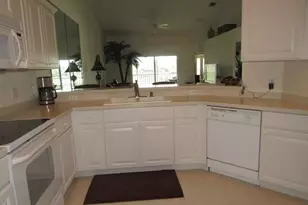 10537 Washingtonia Palm Way, Fort Myers, FL 33966 - Photo 12