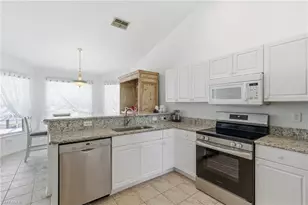 2105 SW 29th Terrace, Cape Coral, FL 33914 - Photo 14