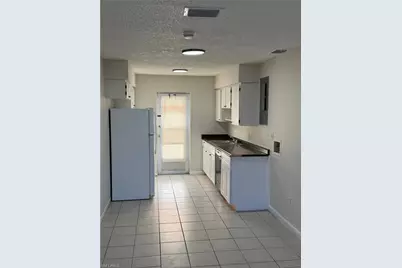 3307 SE 15th Pl #4, Cape Coral, FL 33904 - Photo 6