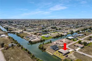 2519 NE 5th Pl, Cape Coral, FL 33909 - Photo 2