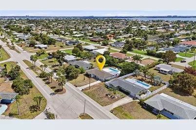 442 El Dorado Pkwy E, Cape Coral, FL 33904 - Photo 4