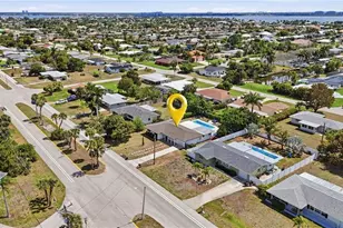 442 El Dorado Pkwy E, Cape Coral, FL 33904 - Photo 4