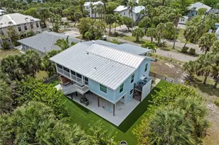 9248 Kincaid Ct, Sanibel, FL 33957 - Photo 2