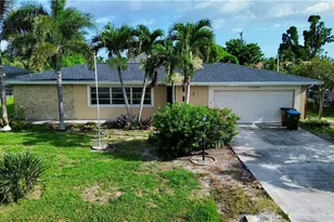 228 SE 43rd Terrace, Cape Coral, FL 33904 - Photo 2