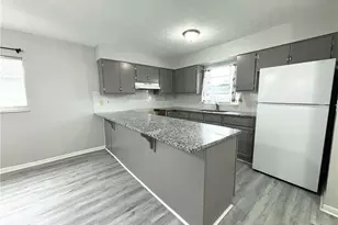 1720 SE Santa Barbara Pl, Cape Coral, FL 33990 - Photo 2