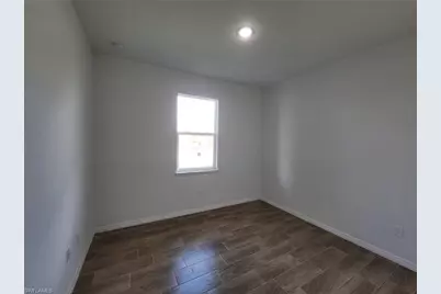 684 Thomas Sherwin Ave S, Lehigh Acres, FL 33974 - Photo 8