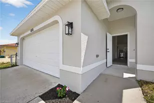 1213 SW 10th Pl, Cape Coral, FL 33991 - Photo 4